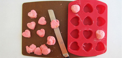 Skillful hands make bread pretty heart shaped 6