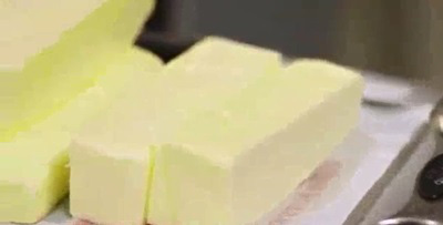 How to make deliciously smooth standard butter cream 2